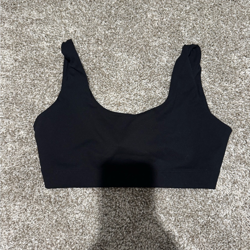 Everlane Perform Black Sports Bra Size Small